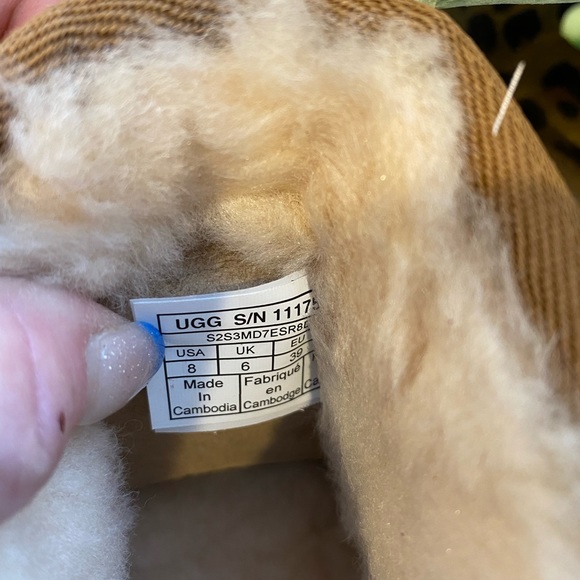 BNIB Authentic Ugg Woman’s Ultra Mini Leopard Boots - Picture 3 of 16